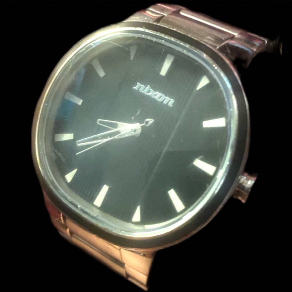 Nixon “The Capital” Men’s Stainless Steel Wrist Watch w/ New Battery